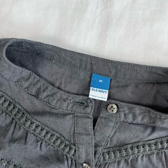 Old Navy Women's XS Cotton Blend Charcoal Gray Button Up Blouse - Picture 5 of 5